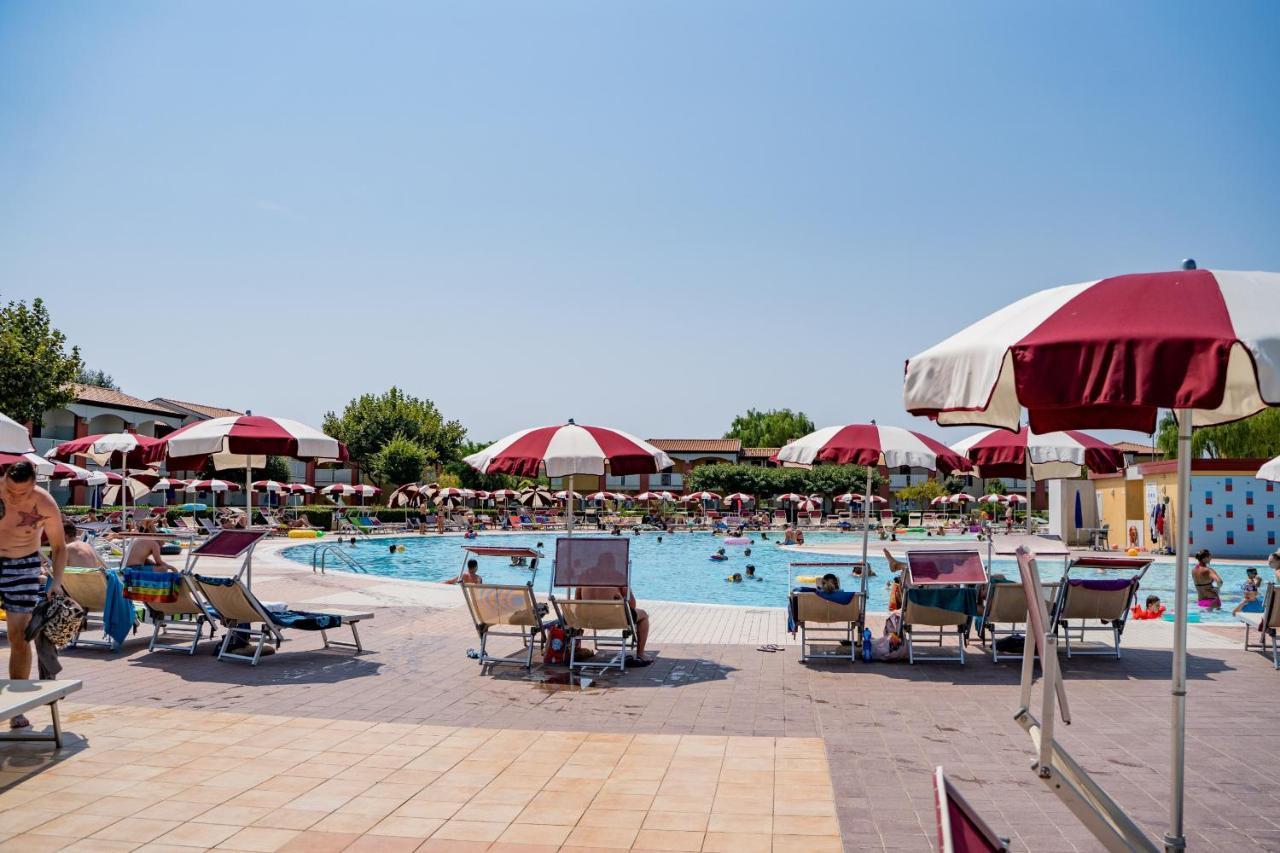 Pini Village Lido Altanea Caorle Dış mekan fotoğraf