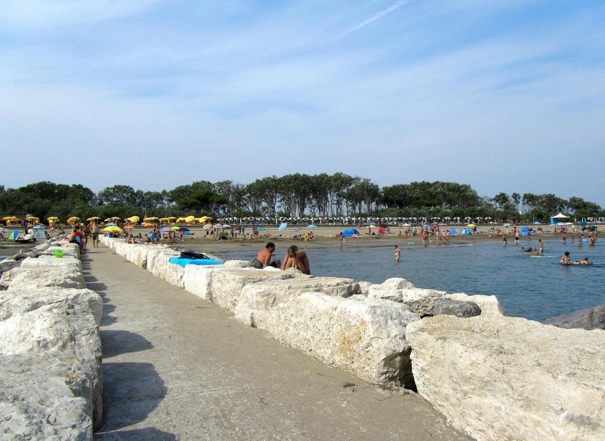 Pini Village Lido Altanea Caorle Dış mekan fotoğraf