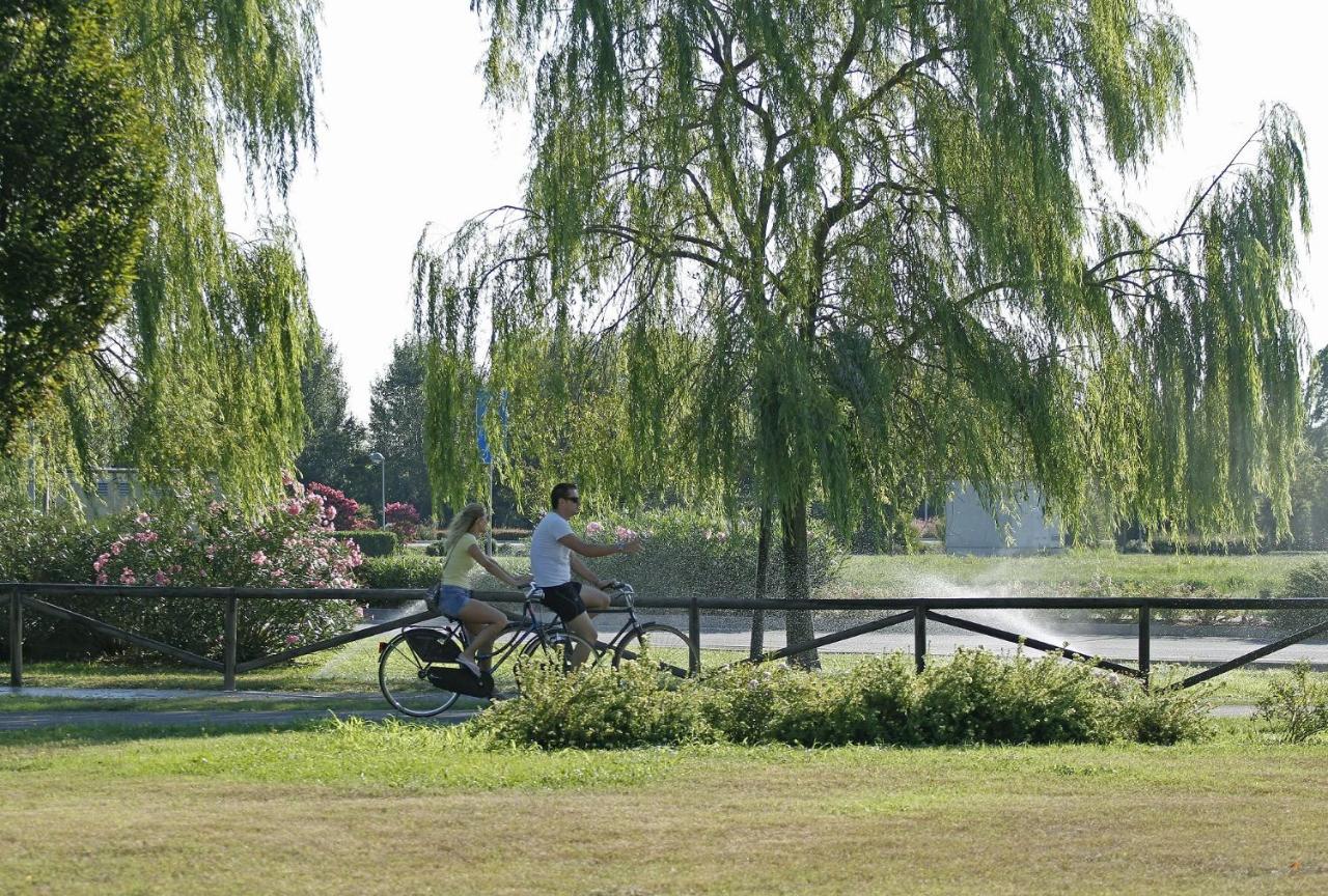 Pini Village Lido Altanea Caorle Dış mekan fotoğraf