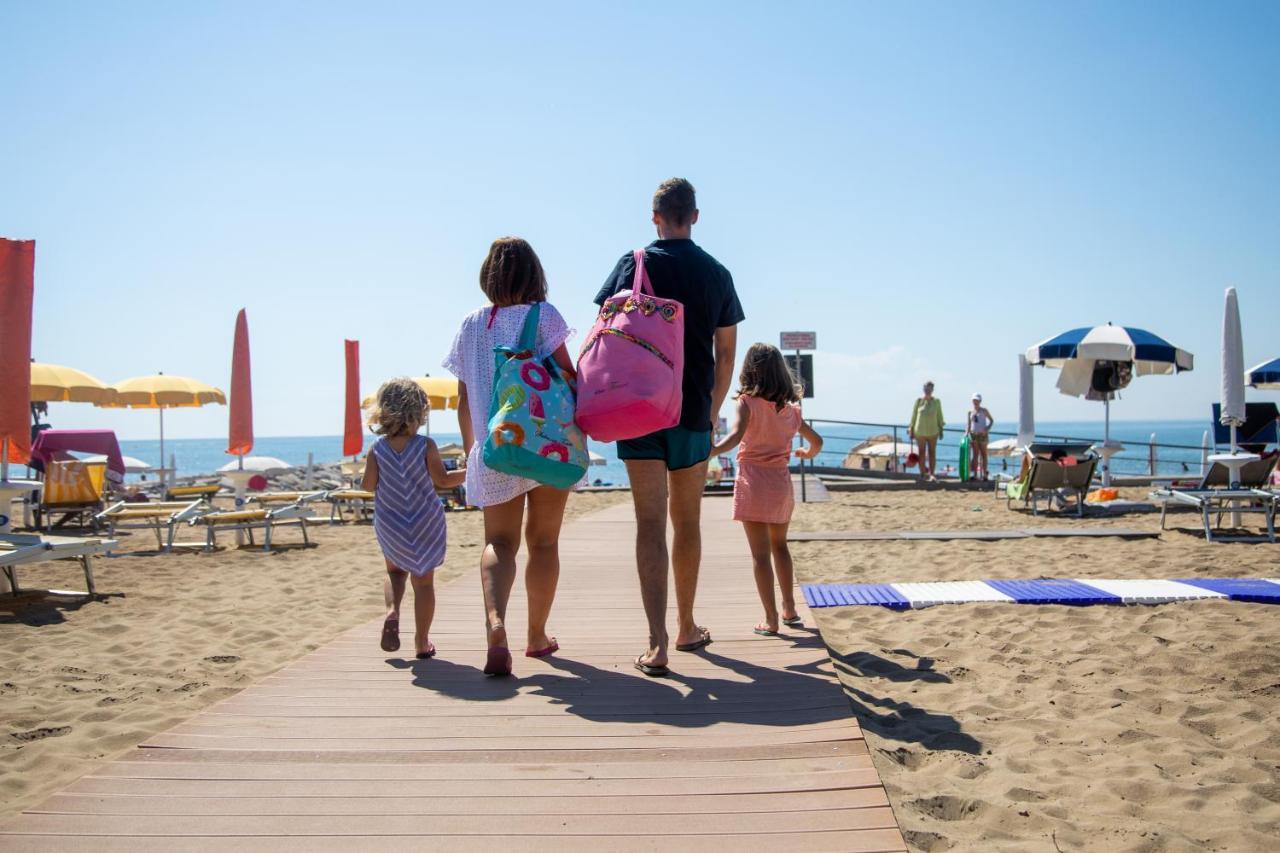 Pini Village Lido Altanea Caorle Dış mekan fotoğraf