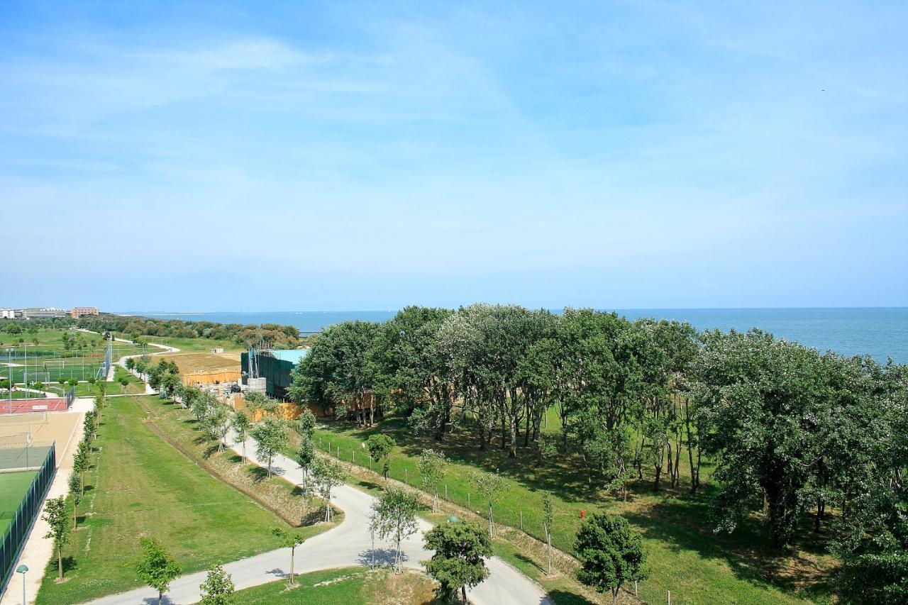 Pini Village Lido Altanea Caorle Dış mekan fotoğraf