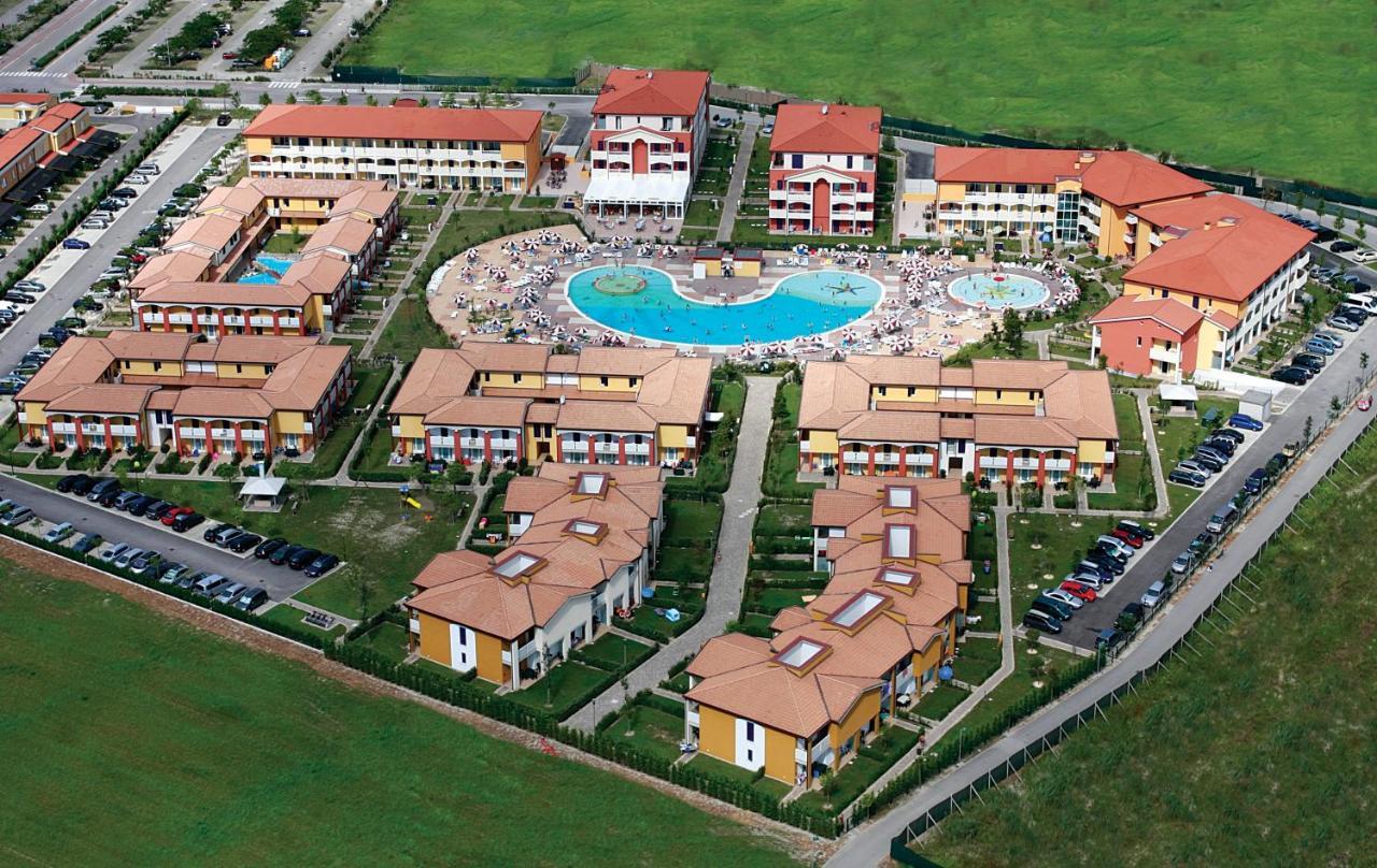 Pini Village Lido Altanea Caorle Dış mekan fotoğraf